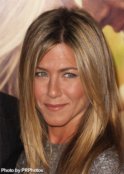 Jennifer Aniston straight hairstyle