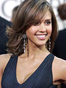 Medium flaring ends hairstyle by Jessica Alba