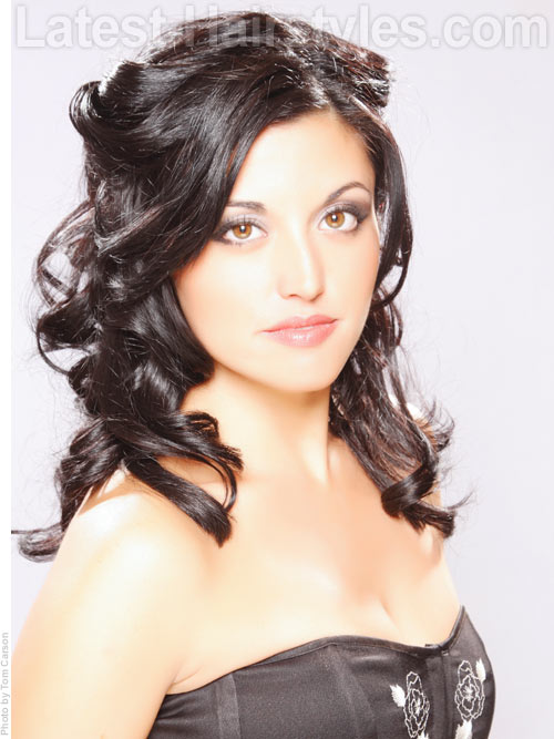 pinned-up-long-homecoming-hairstyle A long hairstyle pinned up for homecoming
