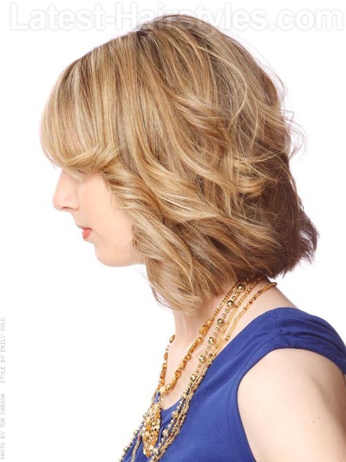 Beachy Bob Light Blonde Layered Look - Side View Beachy Bob Light Blonde Layered Look - Side View