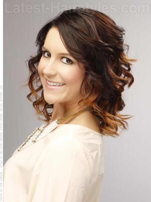 rich-ombre-highlights-medium-wavy-style