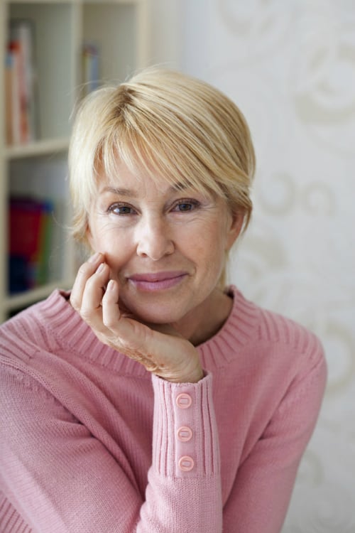 40 Cute Youthful Short Hairstyles For Women Over 50