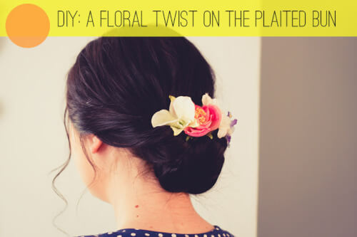 s all the pretty flowers as well as greenery that come upward out to play She Had Flowers In Her Hair: v Floral Inspired Hairstyles