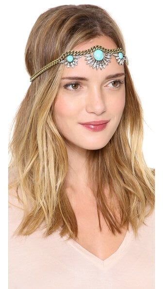effortless agency to right away expect to a greater extent than fashionable in addition to bespeak almost no hairstyling talent xix Totally Chic Hair Bands Every Woman Must Own