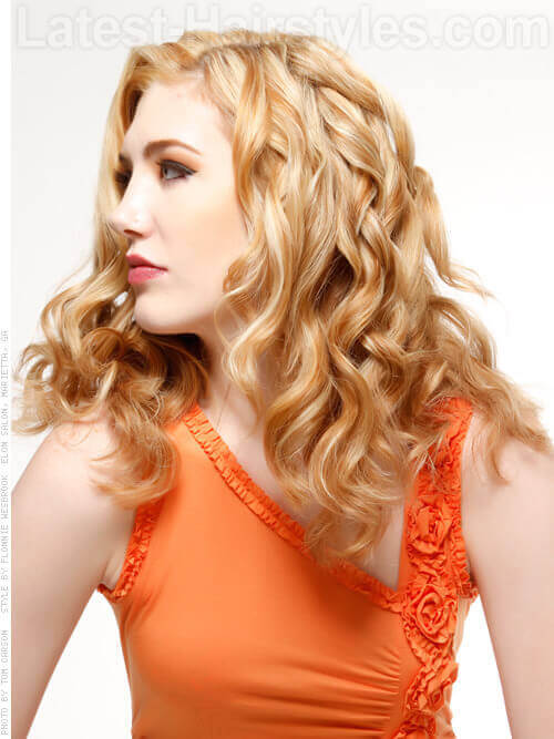 Here are some extra pretty hairstyles for you lot to get got fun alongside together with taste precisely beingness a gir 25 Pretty Hairstyles That Are Always inwards Style