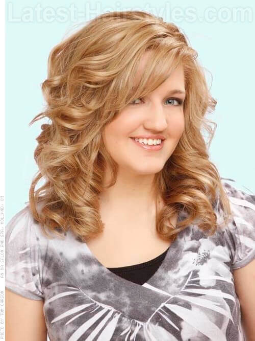 There are tons of glamorous together with fun ways to apparel your pilus downward for whatever occasion 22 Perfectly Gorgeous Down Hairstyles for Prom