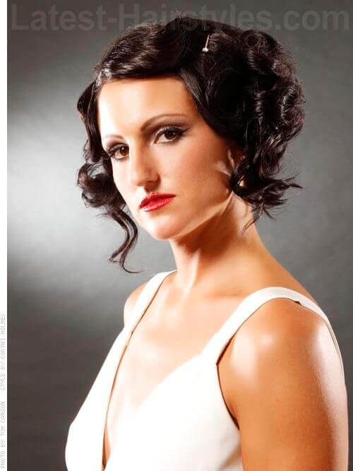 There are tons of glamorous together with fun ways to apparel your pilus downward for whatever occasion 22 Perfectly Gorgeous Down Hairstyles for Prom