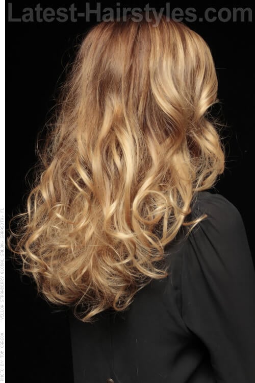  Try some lowlighting to brand your ultra blonde tones truly popular 28 Blonde Hair With Lowlights Trending This Year