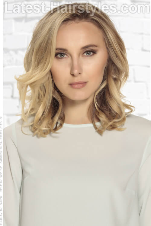  Try some lowlighting to brand your ultra blonde tones truly popular 28 Blonde Hair With Lowlights Trending This Year