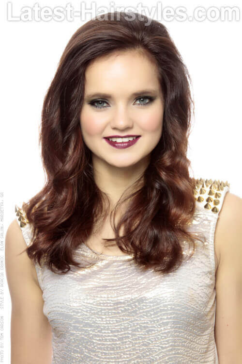 Brunette goddesses are ever looking for a way to modify their locks without having to cu 34 Iconic Long Brown Hair Ideas To Try