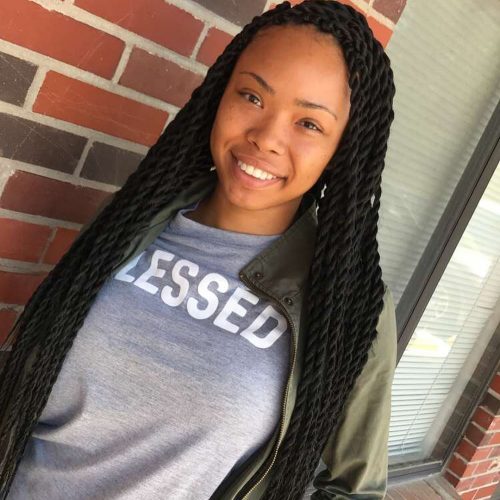is a pop protective hairstyle for dark women who encompass their natural pilus 24 Senegalese Twist Styles to Try Right Now