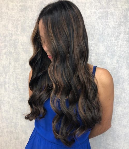 buttery shade that never goes out of fashion These Are This Year’s 17 Hottest Caramel Hair Color Ideas