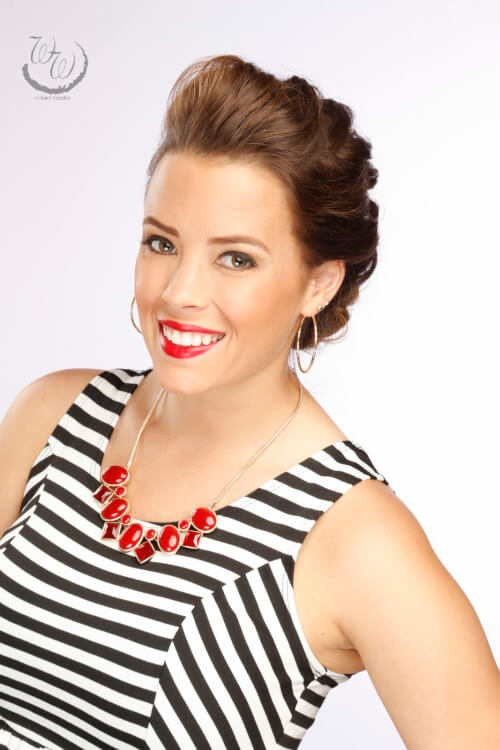 brown-hair-pin-up