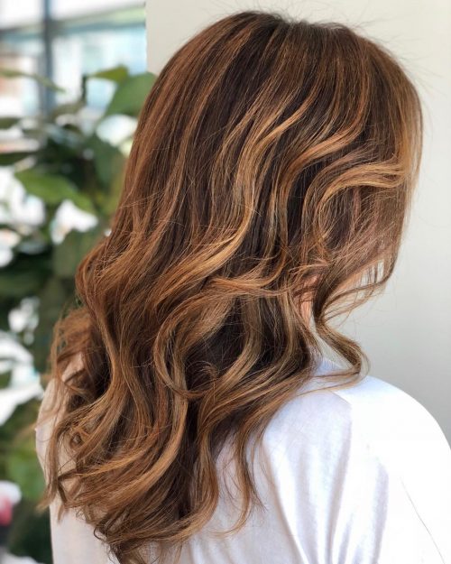 35 Best Caramel Highlights For Every Hair Color