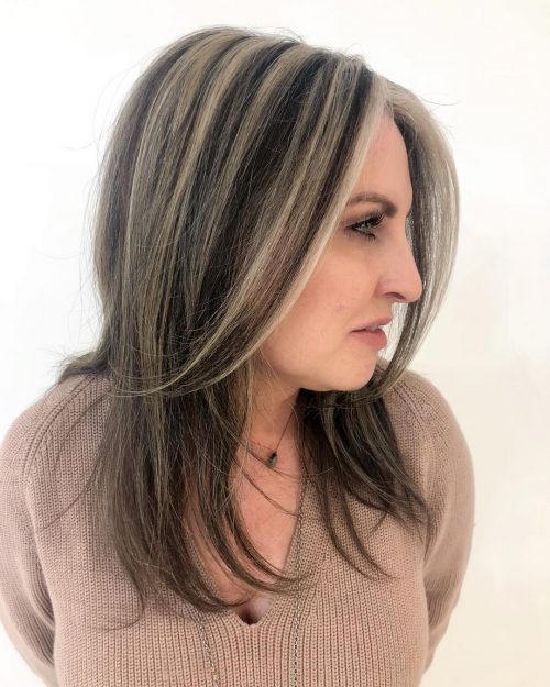 black brownish pilus amongst blonde highlights is the closest thing to divine beauty 17 Stunning Photos of Dark Brown Hair amongst Blonde Highlights