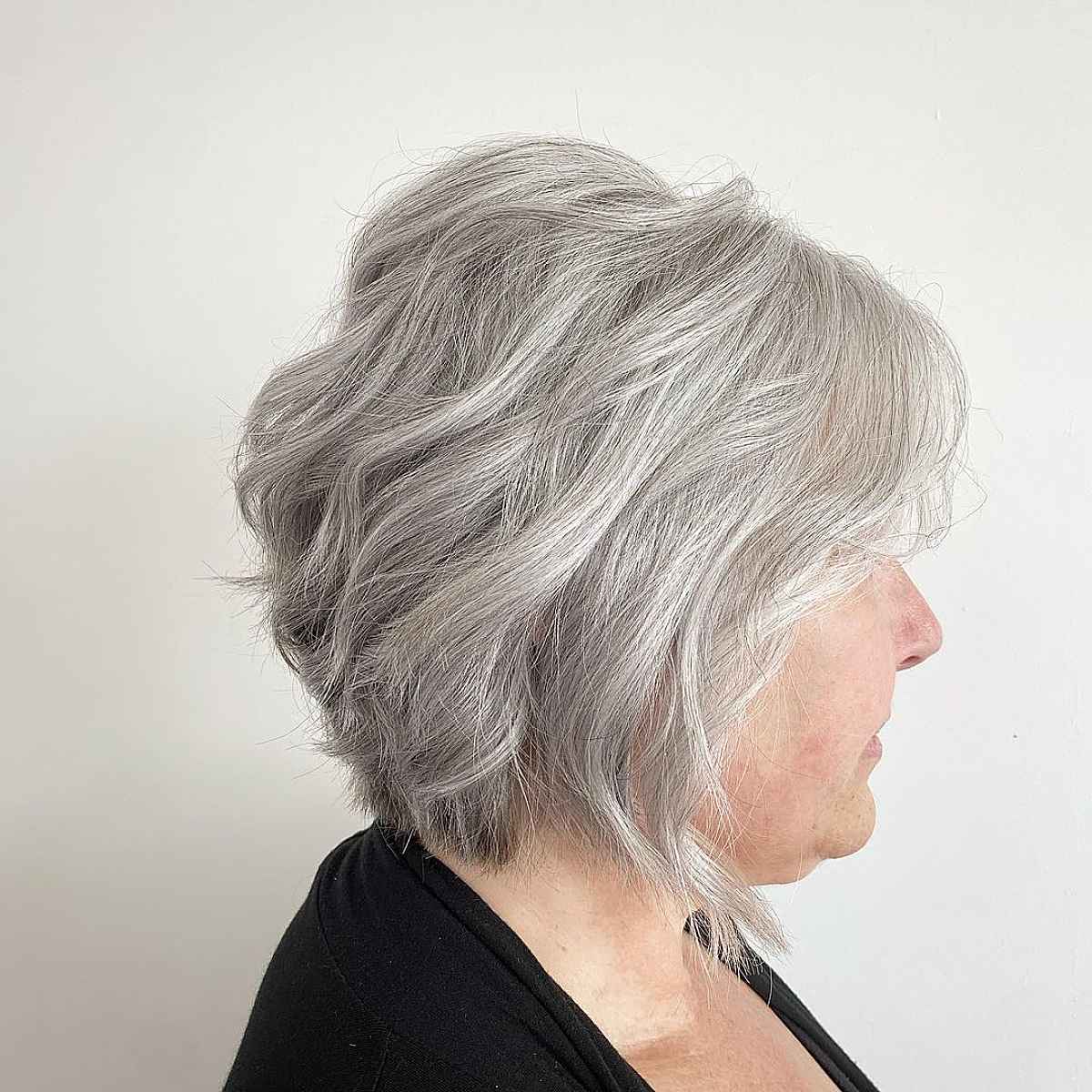 classic bob for thick wavy hair