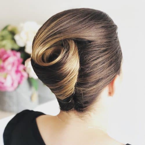 Mother Of The Bride Hairstyles 26 Elegant Looks For 2020