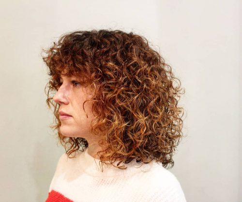 An ombre for curly pilus is a coloring technique for naturally curly pilus that features a d xiv Gorgeous Examples of Ombre for Curly Hair