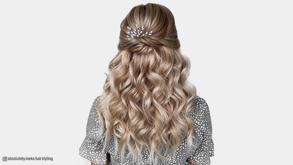 57 Curled Hairstyles That'll Make You Grab Your Hair Curling Wand!