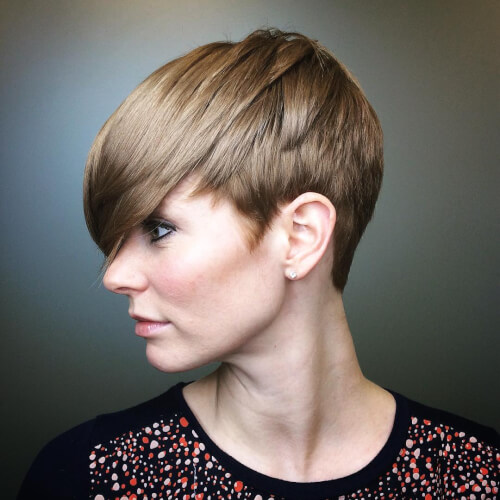 pilus goes through stages too loses its pigment resulting inwards greyness pilus 37 Youthful Hairstyles for Women Over 50