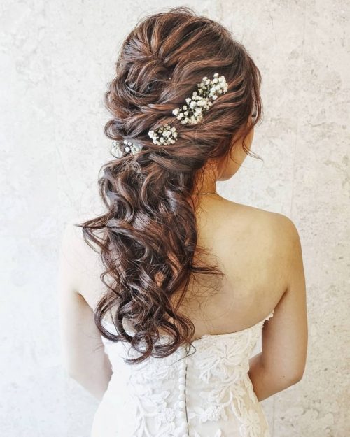 27 Prettiest Half Up Half Down Prom Hairstyles For 2020