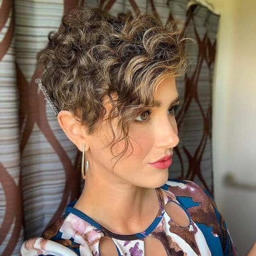 16 Cutest Curly Hair With Bangs To Try This Year