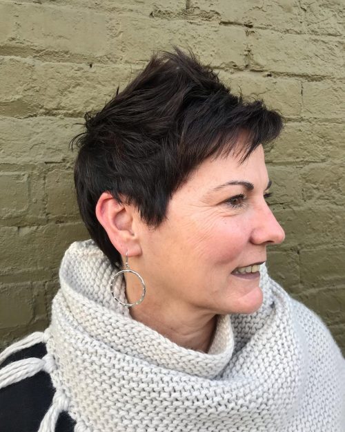 pilus goes through stages too loses its pigment resulting inwards greyness pilus 37 Youthful Hairstyles for Women Over 50