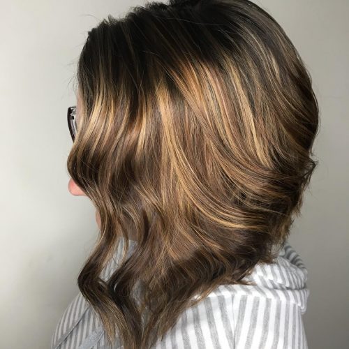 Dark pilus amongst blonde highlights is a pilus color combination that has lightened pieces or 21 Inspiring Examples of Dark Hair amongst Blonde Highlights