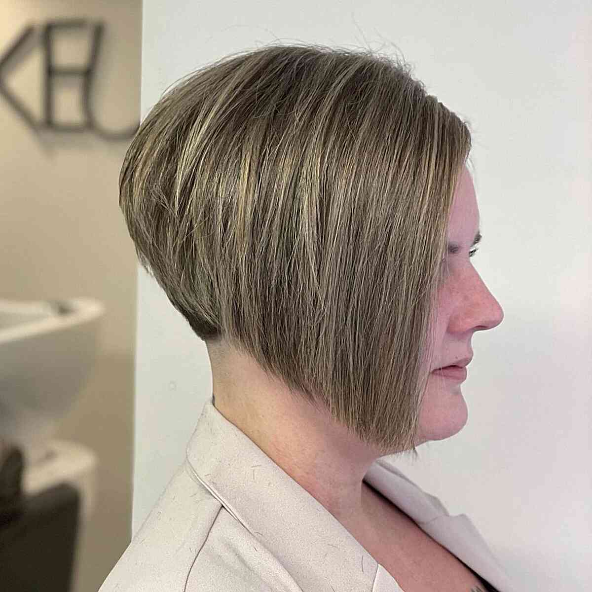 Edgy Nape-Length Wedge Stacked Haircut