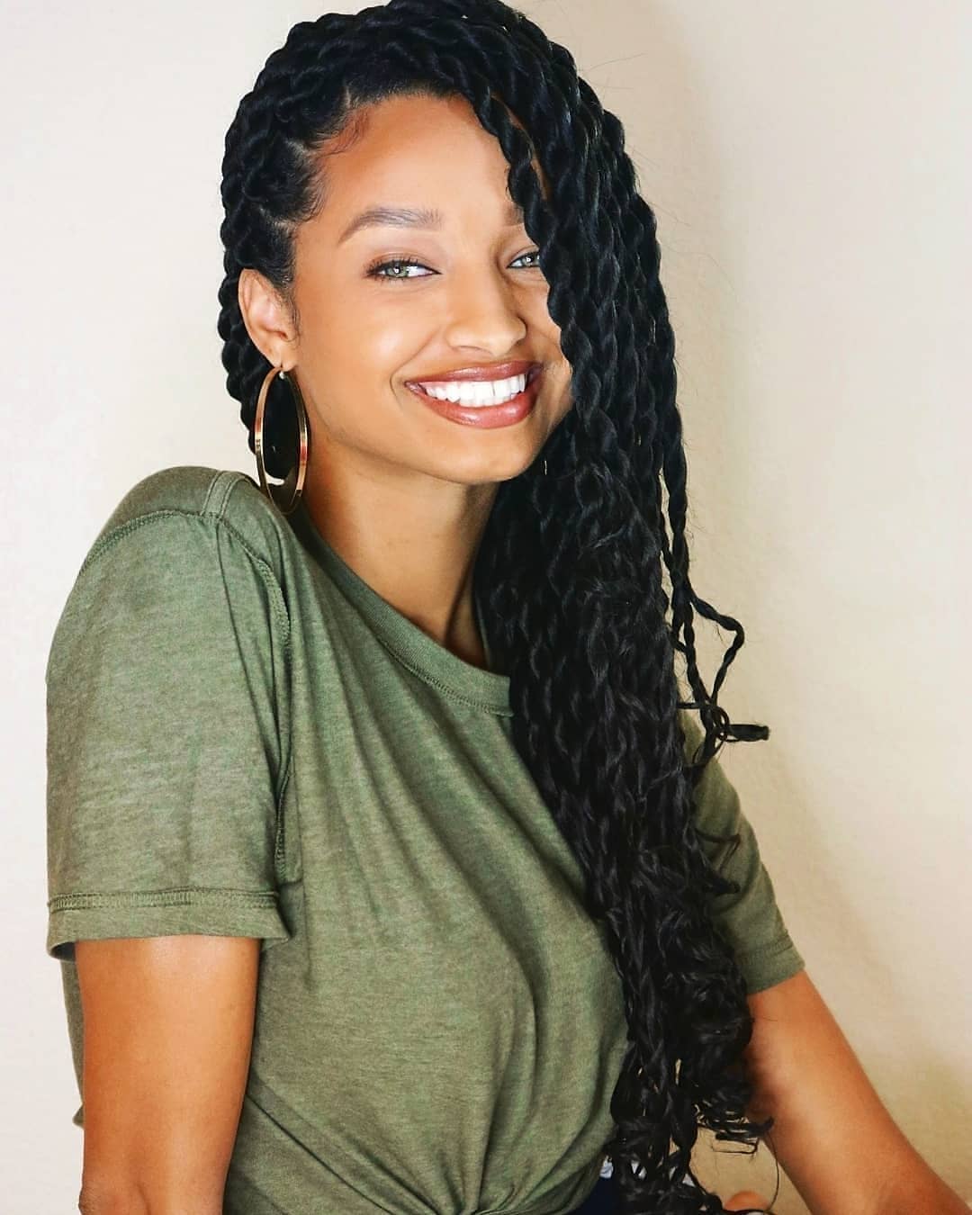 Chic Long Senegalese Twists with Defined Texture
