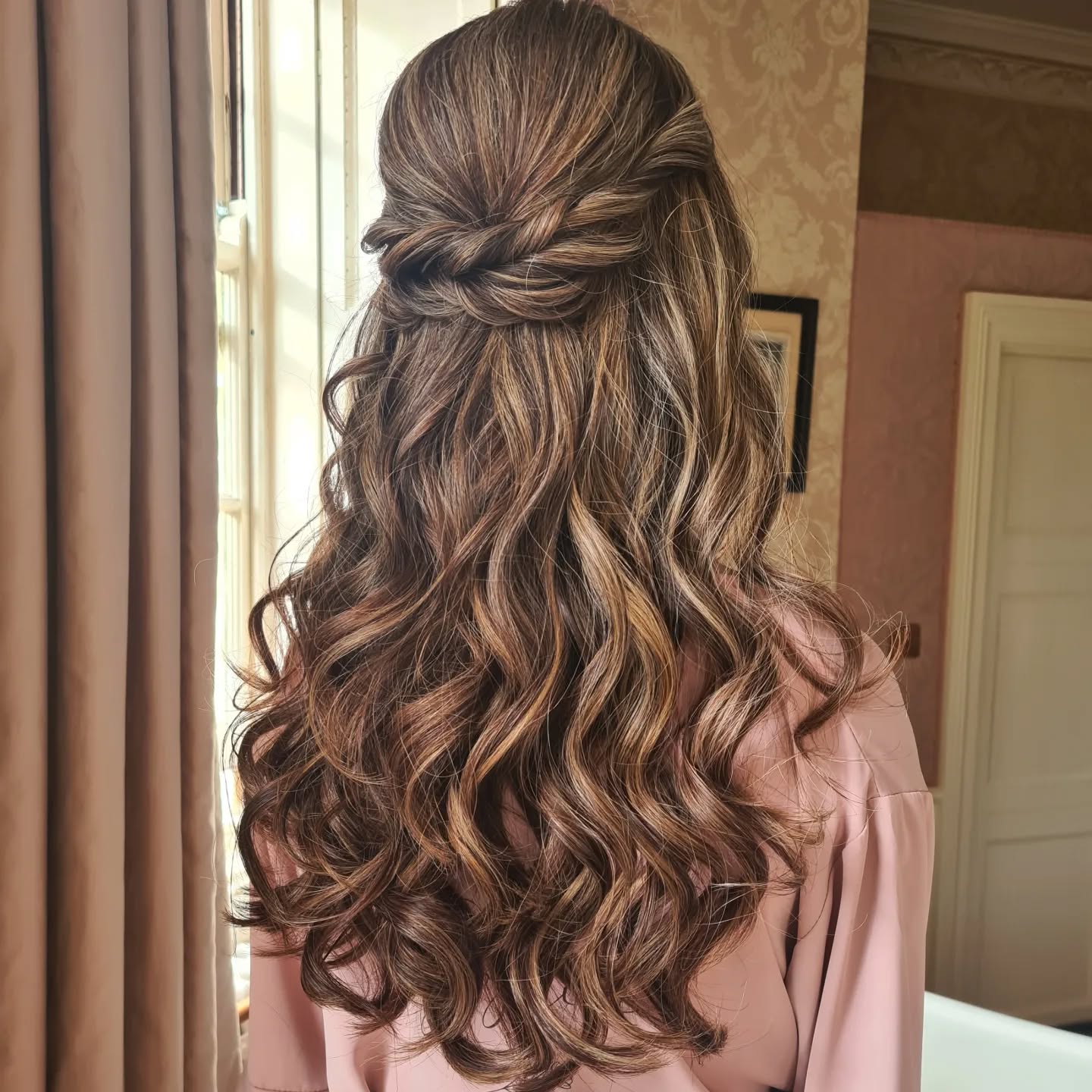 Romantic Half-Up Half-Down Twisted Curls