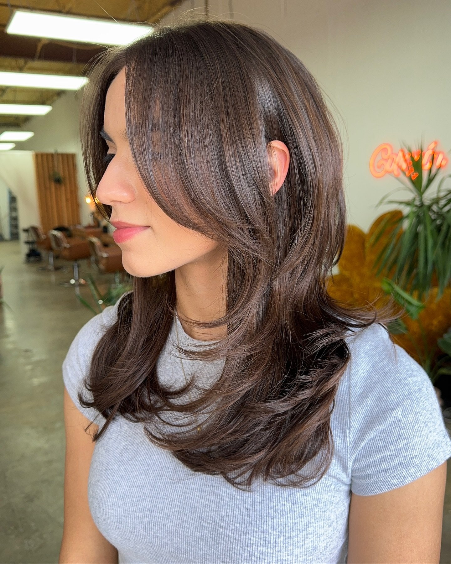 Textured Hush Cut with Subtle Movement and Soft Layers