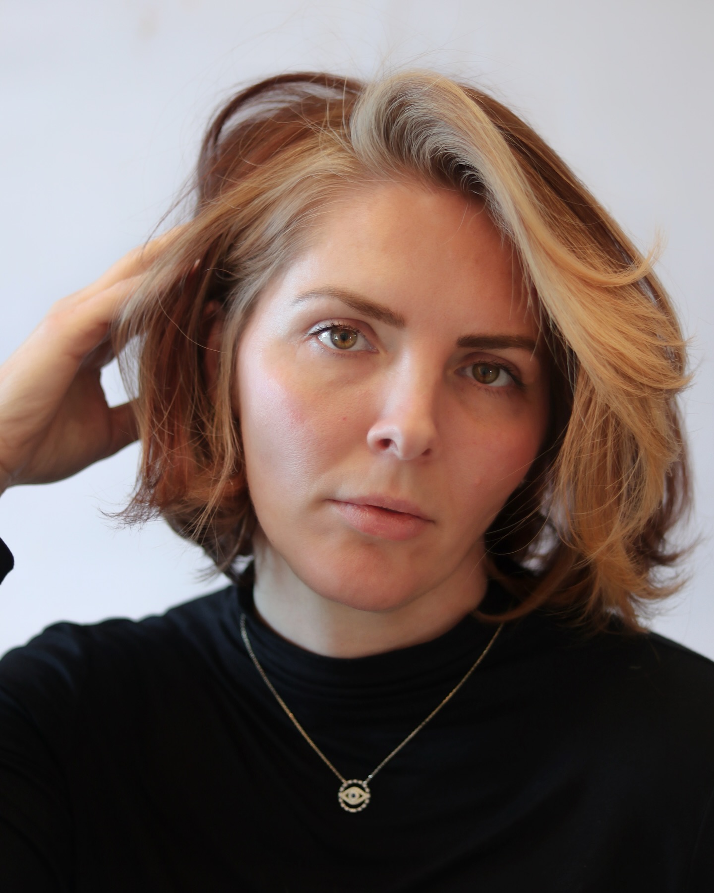 Modern Textured Bob with Subtle Highlights
