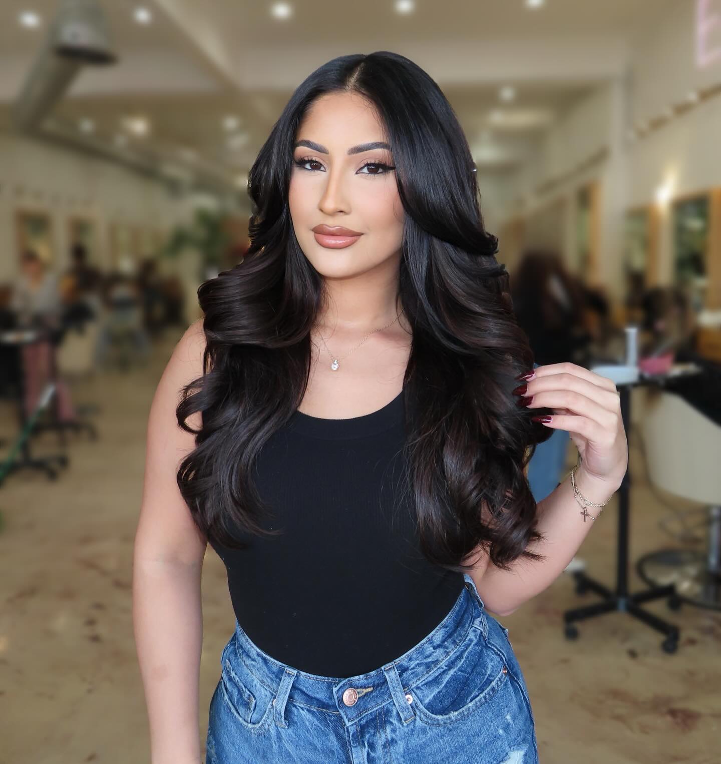 Luxurious Layered Waves with Shiny Finish