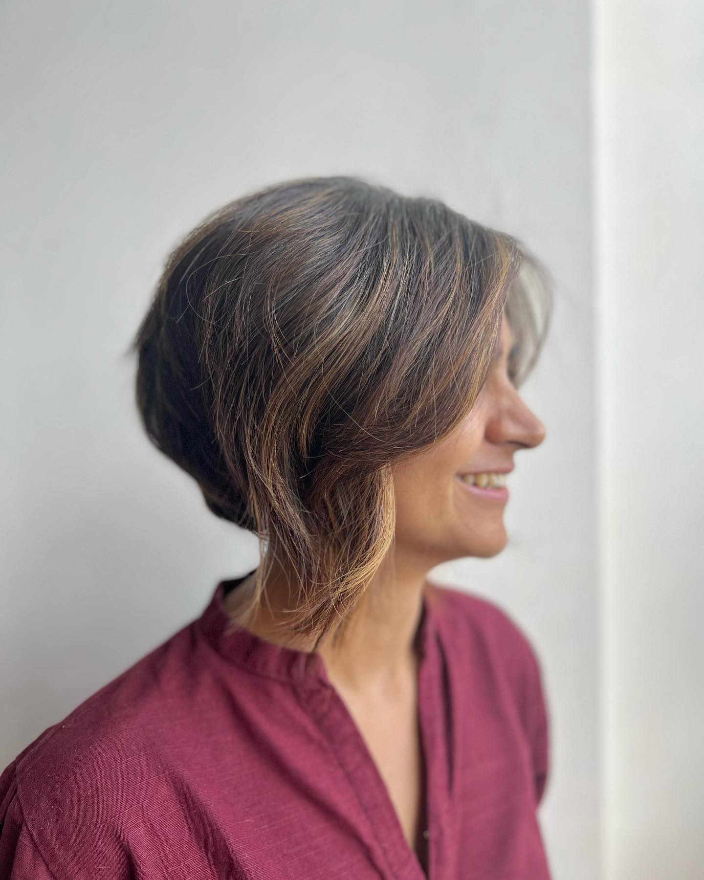 Chic Wispy Bob with Subtle Balayage Highlights