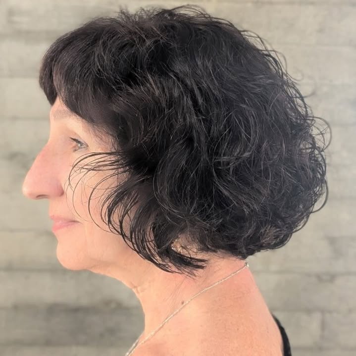 Elegant Textured Curly Bob with Soft Layers