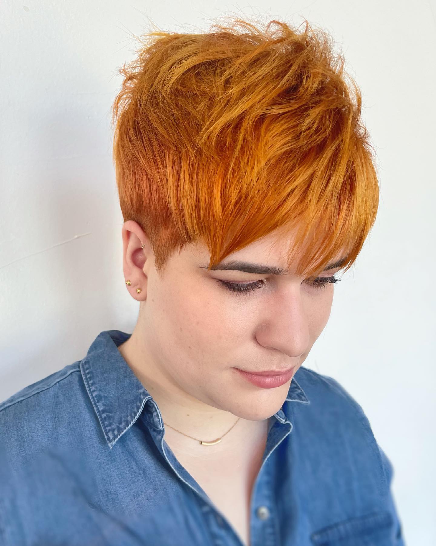 Textured Copper Crop with Soft Volume