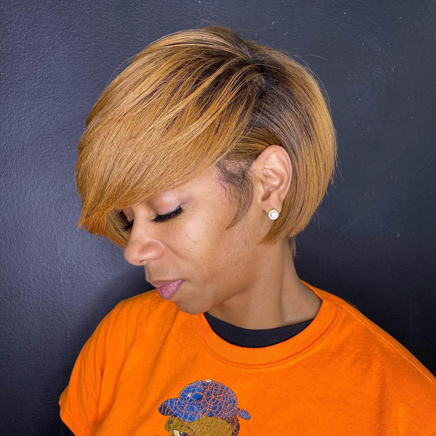 Modern Asymmetrical Bob with Subtle Highlights