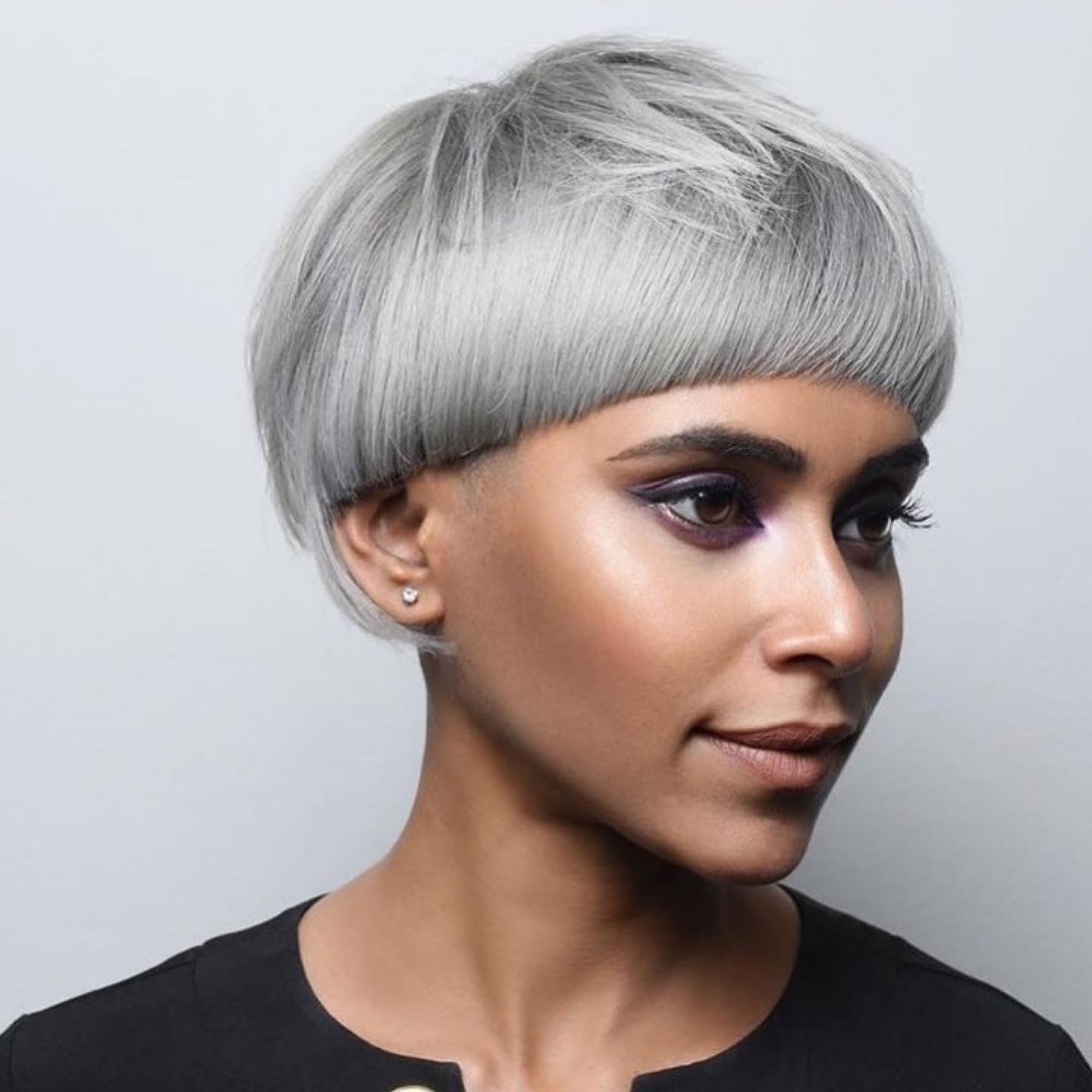 Modern Silver Pageboy Bob with Blunt Cut