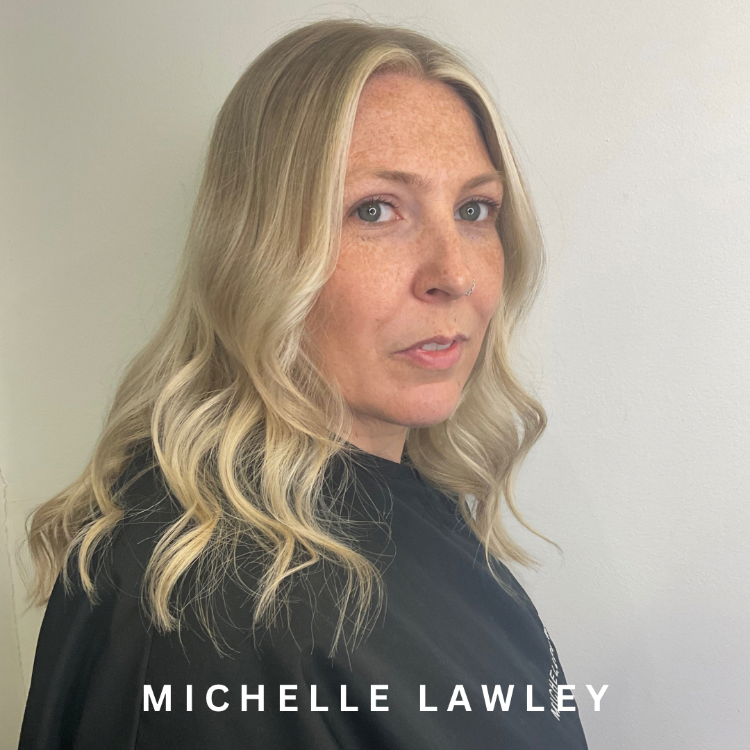 Soft Light Blonde Waves with Subtle Dimension