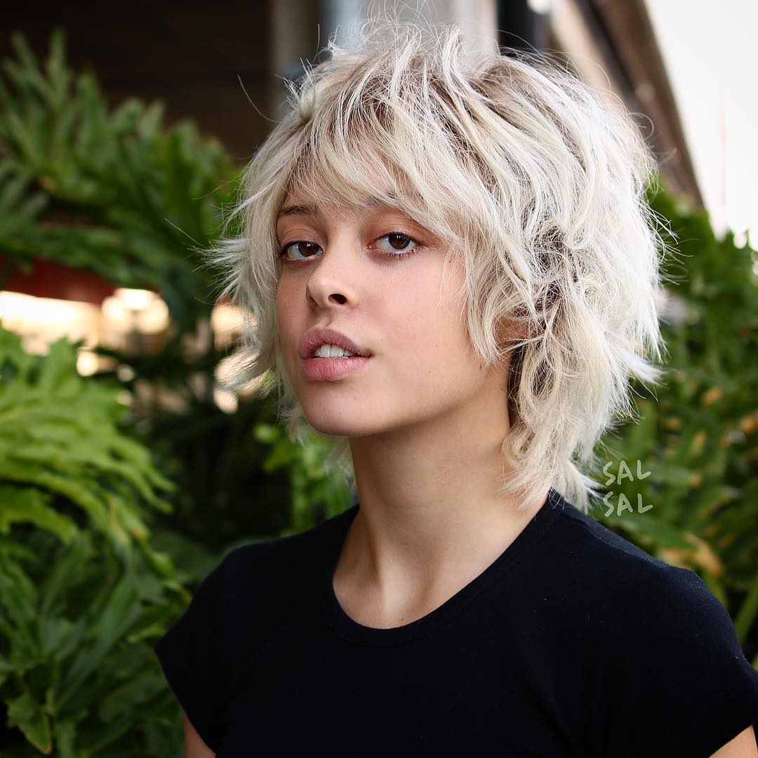 Textured Platinum Pageboy Bob with Lively Layers