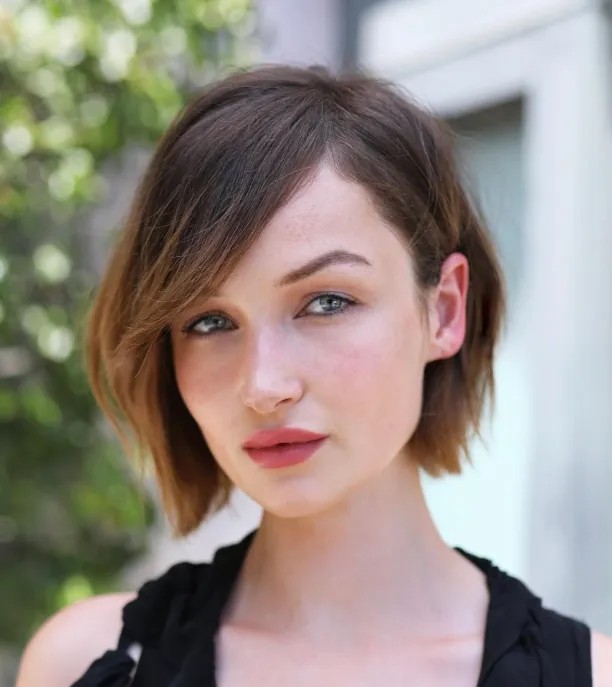 Trendy Textured Bob with Side-Swept Bangs
