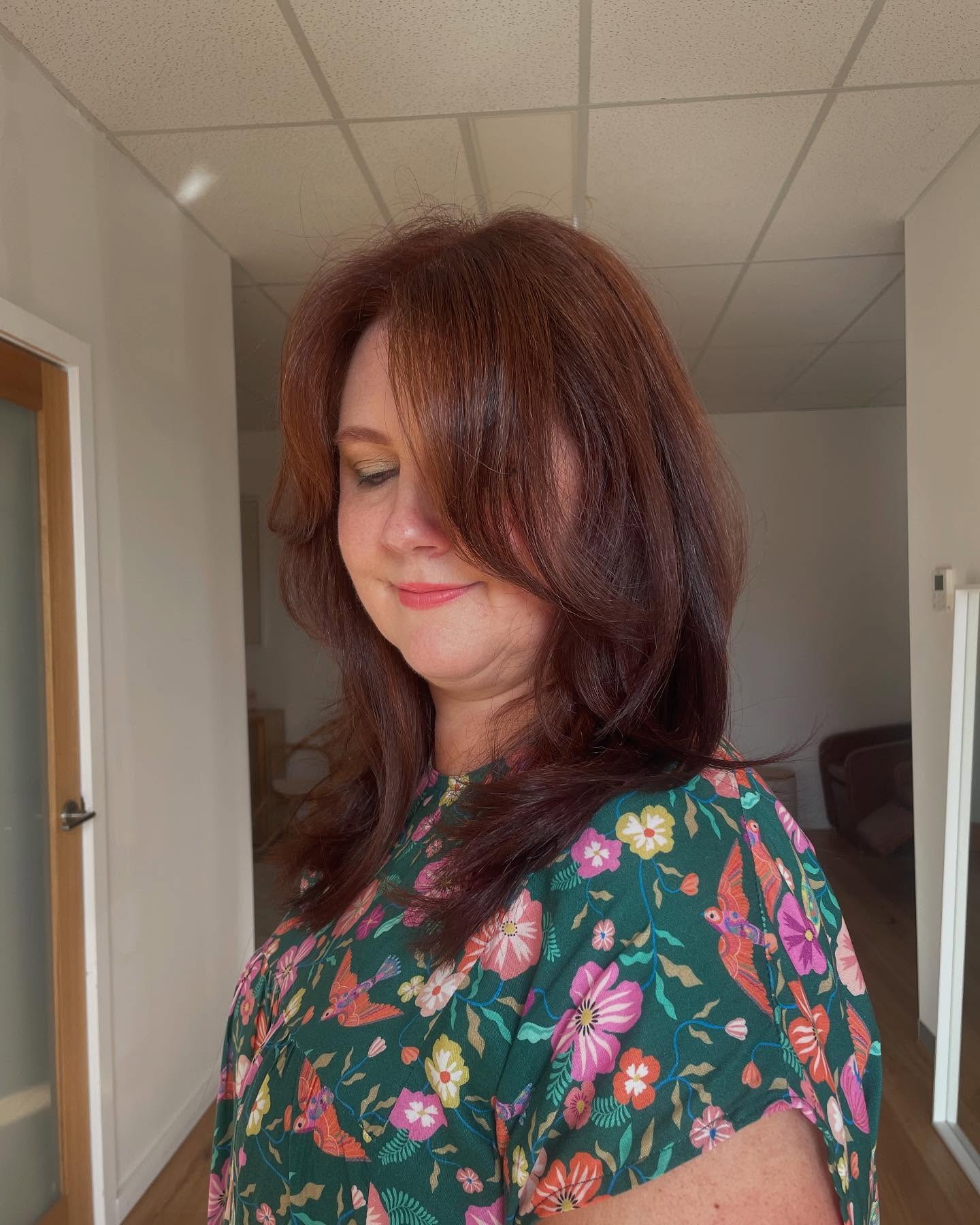Rich Auburn Long Layers with Soft Face-Framing Highlights