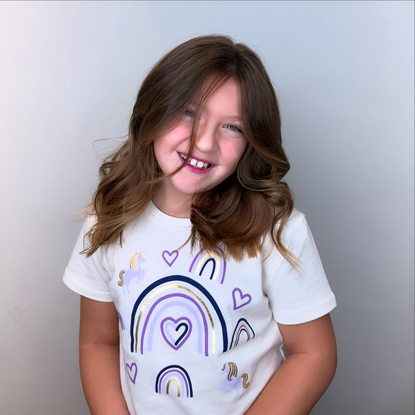 Charming Mid-Length Soft Layered Waves