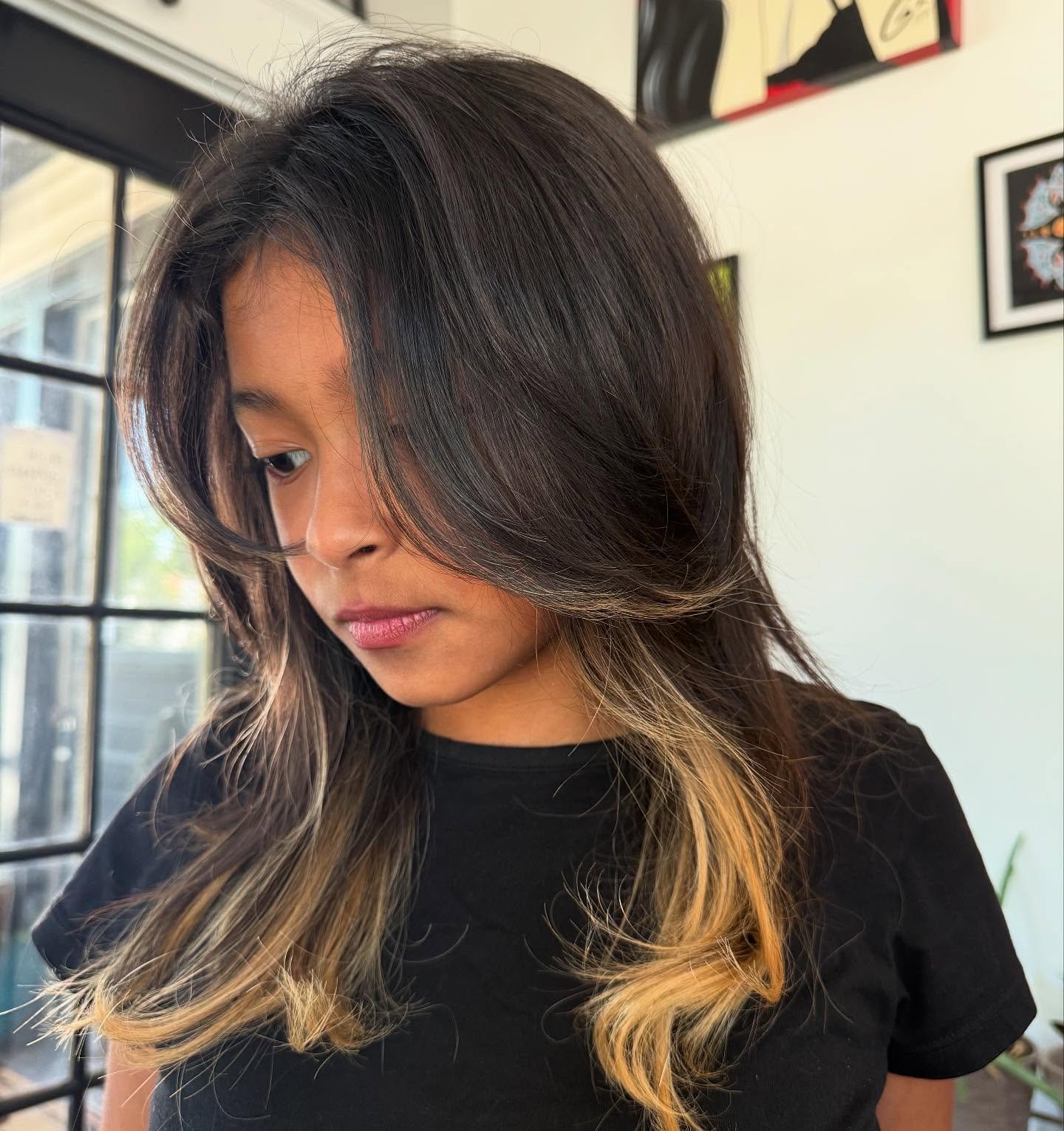 Chic Long Layered Cut with Subtle Ombre
