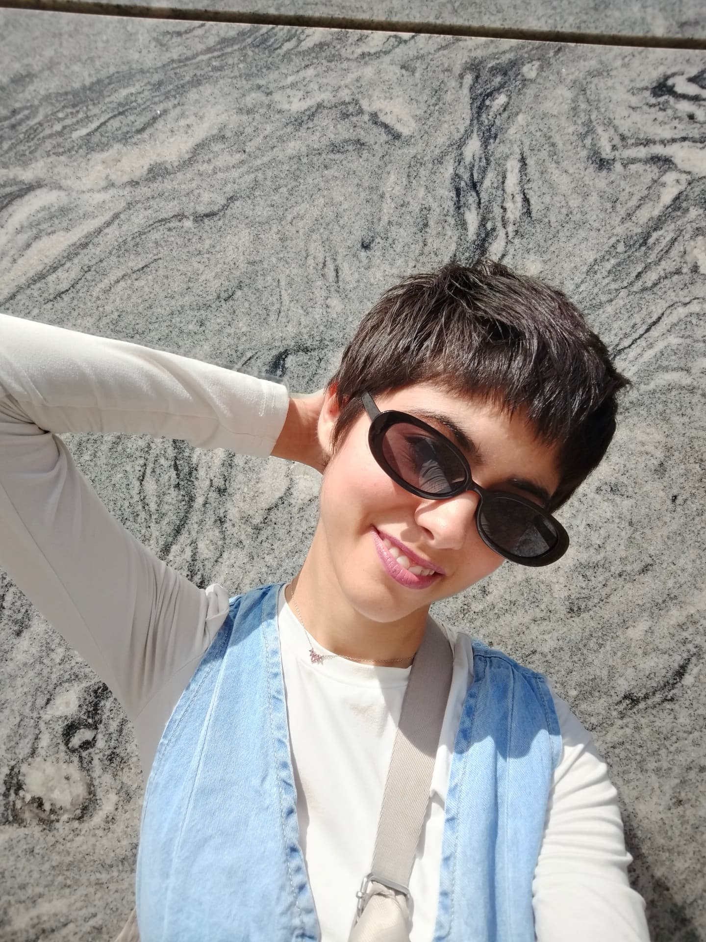 Chic Textured Pixie Cut with Defined Edges
