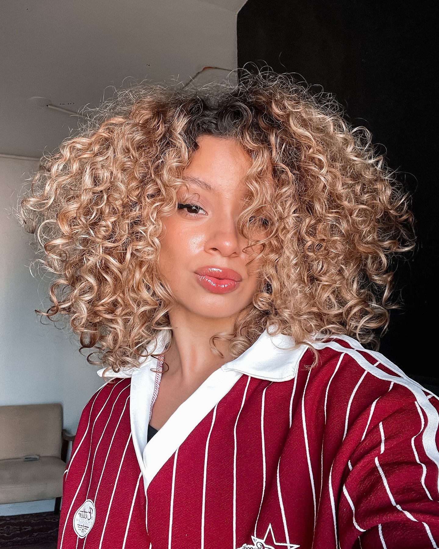 Dynamic Curly Cut with Bouncy Volume