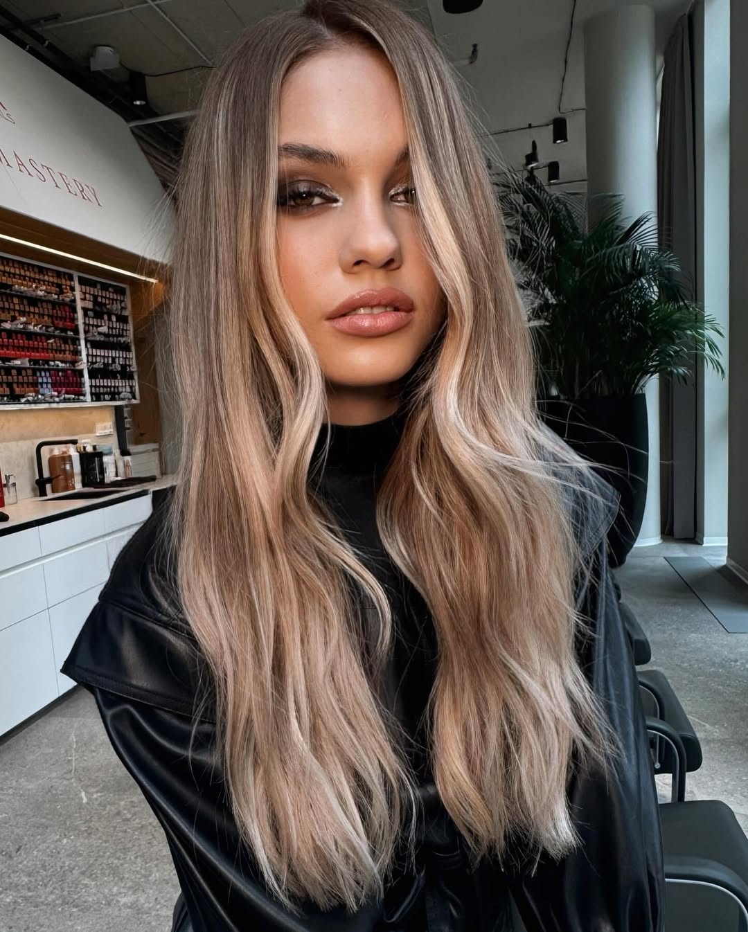 Effortlessly Textured Long Layers with Subtle Balayage
