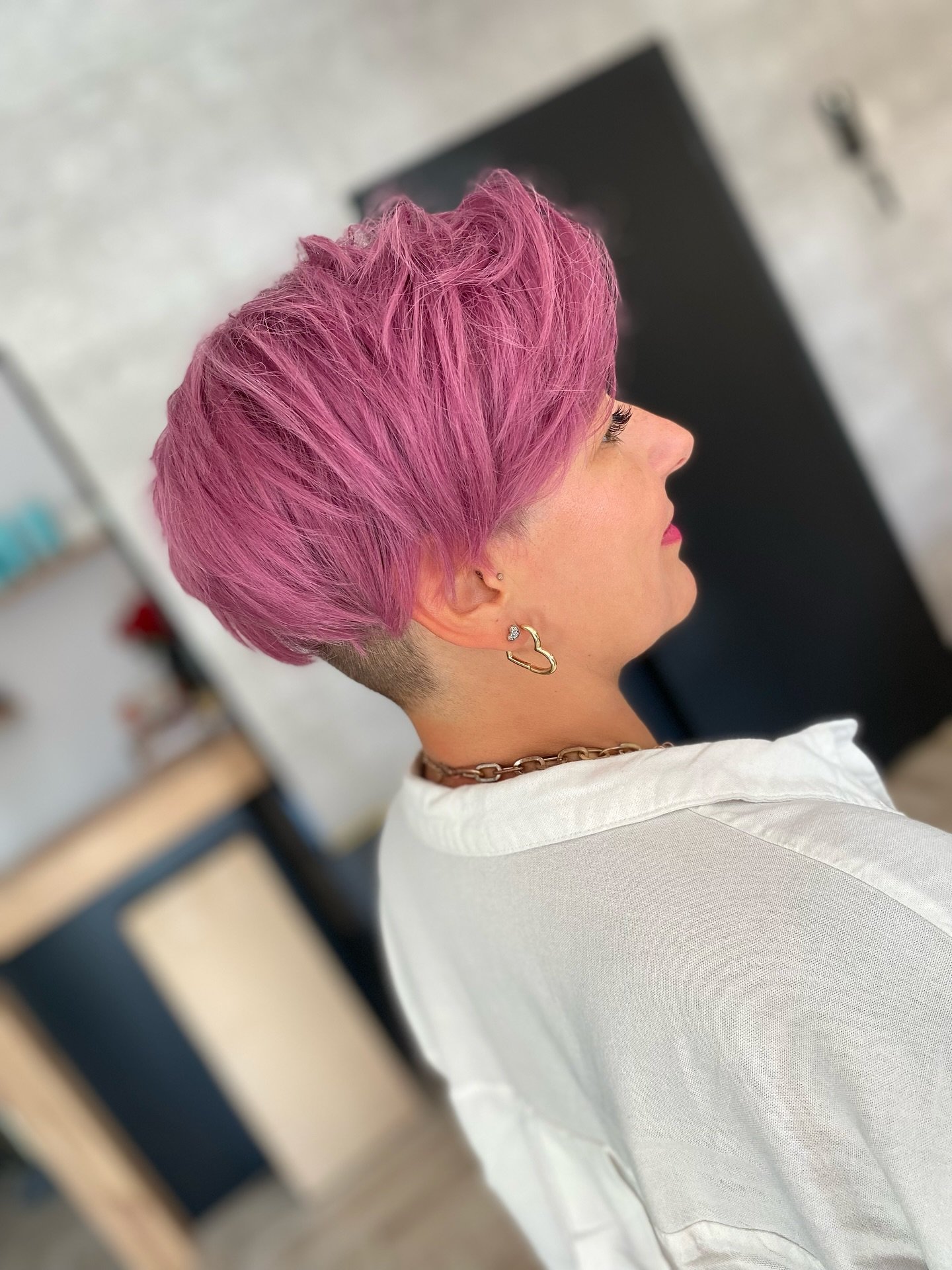 Playful Pixie Cut with Soft Lavender Highlights