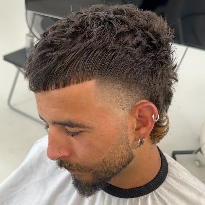 Textured Short Mullet with Defined Fringe